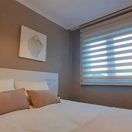 شقة Apartamento Playa Con Piscina Y Parking 010