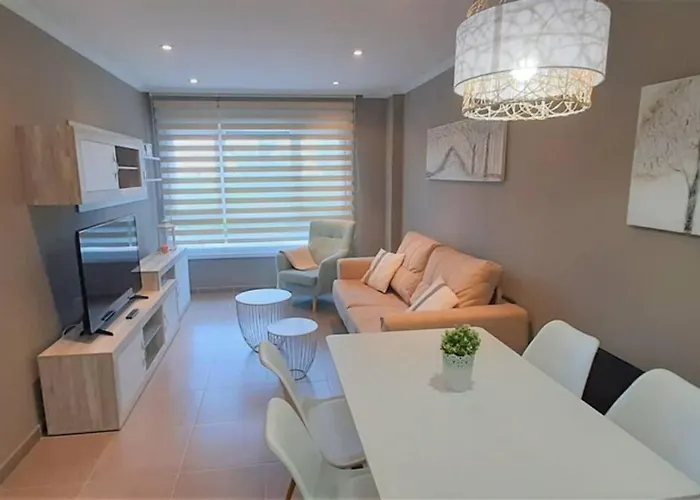 Apartamento Playa Con Piscina Y Parking 010 شقة